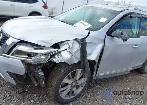 2016 Nissan Pathfinder Platinum из США, поврежденный, VIN 5N1AR2MM4GC657696